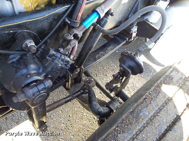 image for item DD5943 1996 Peterbilt 379 semi truck