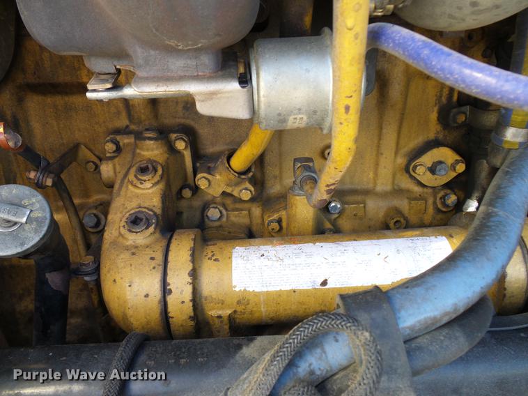 image for item DD5943 1996 Peterbilt 379 semi truck