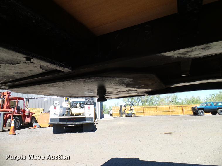 image for item DD5946 2002 Landoll tilt deck equipment trailer