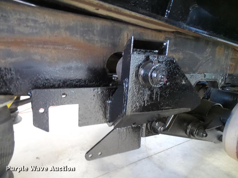 image for item DD5946 2002 Landoll tilt deck equipment trailer