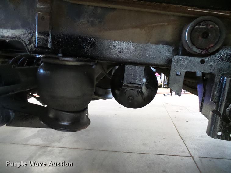 image for item DD5946 2002 Landoll tilt deck equipment trailer