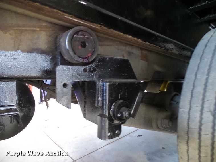 image for item DD5946 2002 Landoll tilt deck equipment trailer