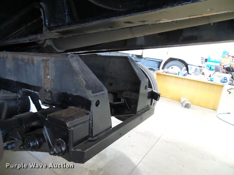 image for item DD5946 2002 Landoll tilt deck equipment trailer