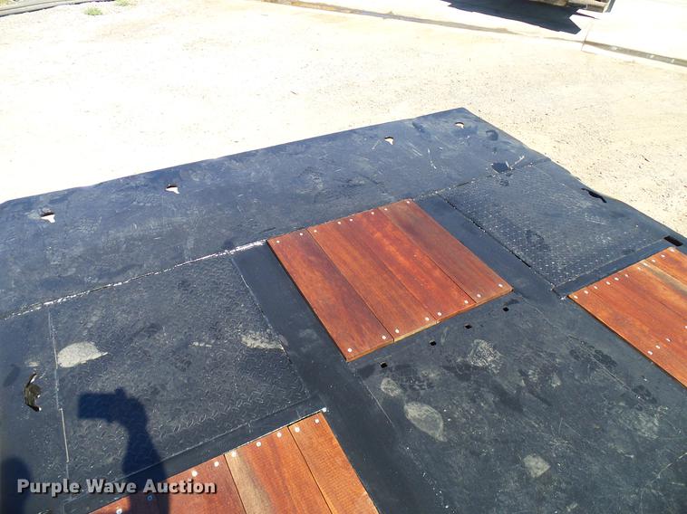 image for item DD5946 2002 Landoll tilt deck equipment trailer