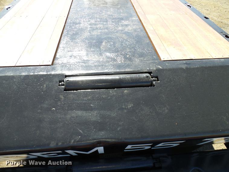 image for item DD5946 2002 Landoll tilt deck equipment trailer