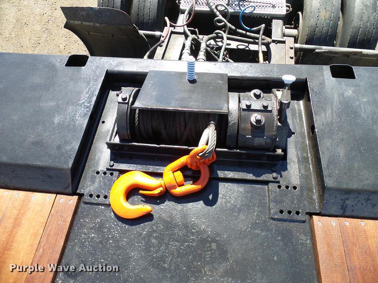 image for item DD5946 2002 Landoll tilt deck equipment trailer