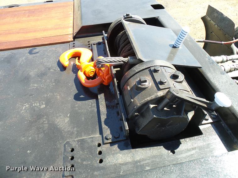 image for item DD5946 2002 Landoll tilt deck equipment trailer