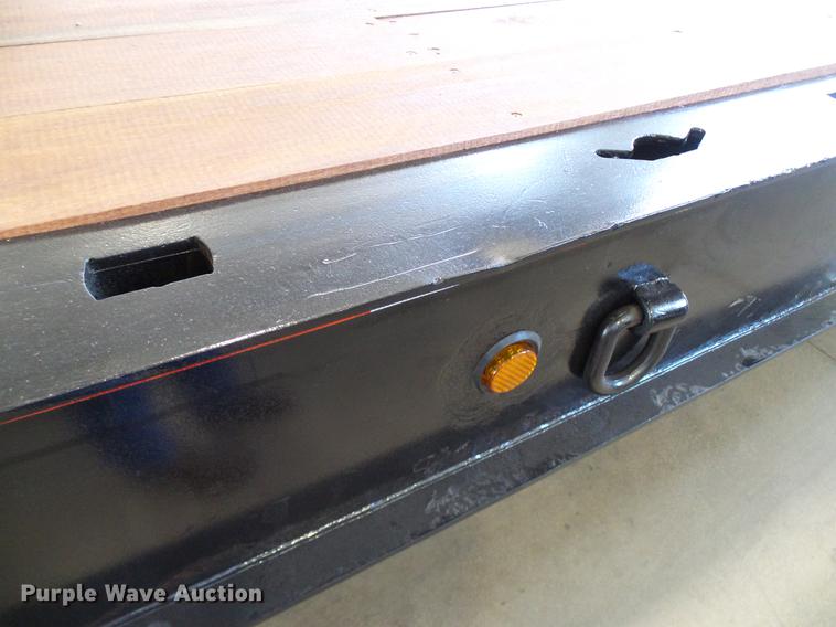 image for item DD5946 2002 Landoll tilt deck equipment trailer