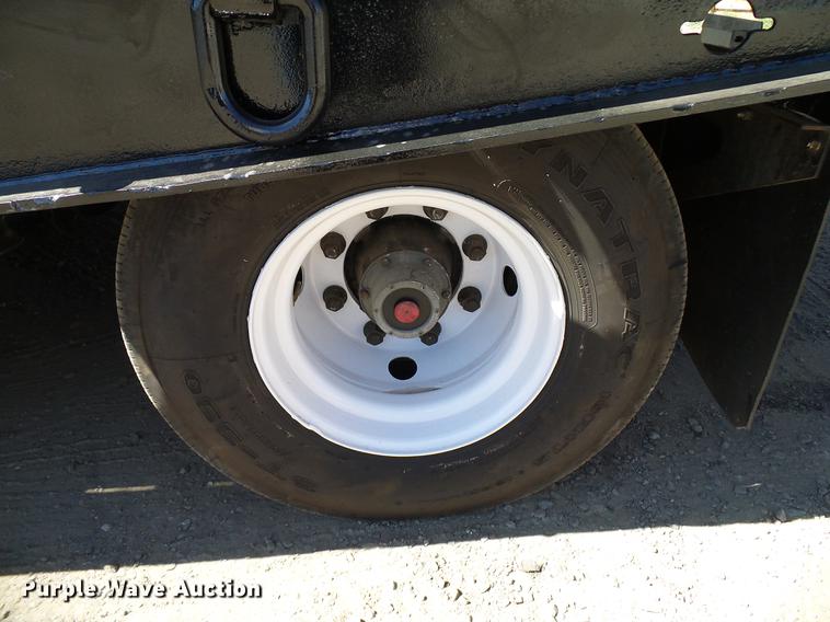 image for item DD5946 2002 Landoll tilt deck equipment trailer