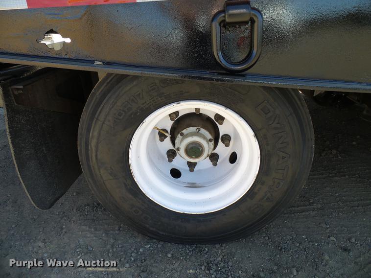 image for item DD5946 2002 Landoll tilt deck equipment trailer