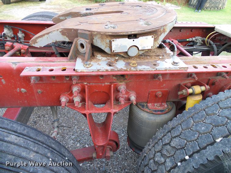 image for item DD8343 2013 International ProStar Plus semi truck