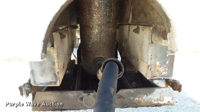 image for item DE4835 1979 Fruehauf end dump trailer