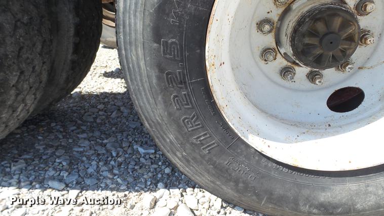 image for item DE4835 1979 Fruehauf end dump trailer