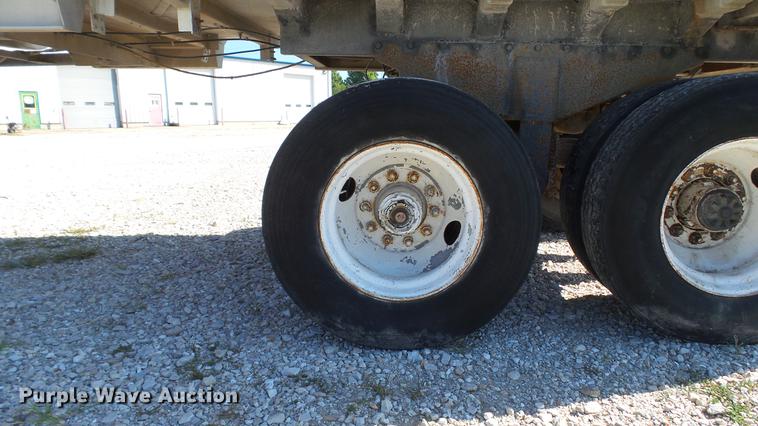 image for item DE4835 1979 Fruehauf end dump trailer