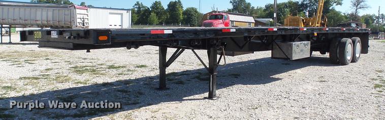 image for item DE4836 1999 Great Dane flatbed trailer