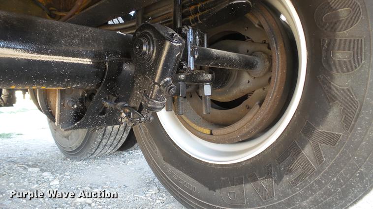 image for item DE4836 1999 Great Dane flatbed trailer