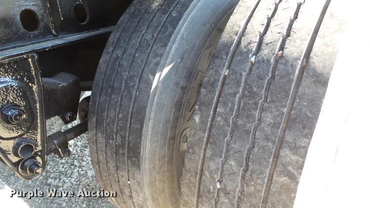 image for item DE4836 1999 Great Dane flatbed trailer