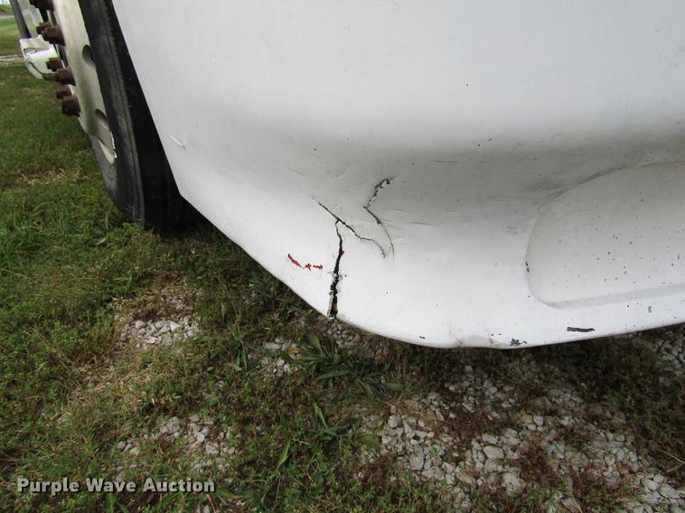 image for item DE5258 1999 Volvo VN semi truck