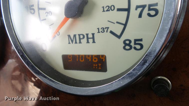 image for item DE7235 2007 International 9400i semi truck