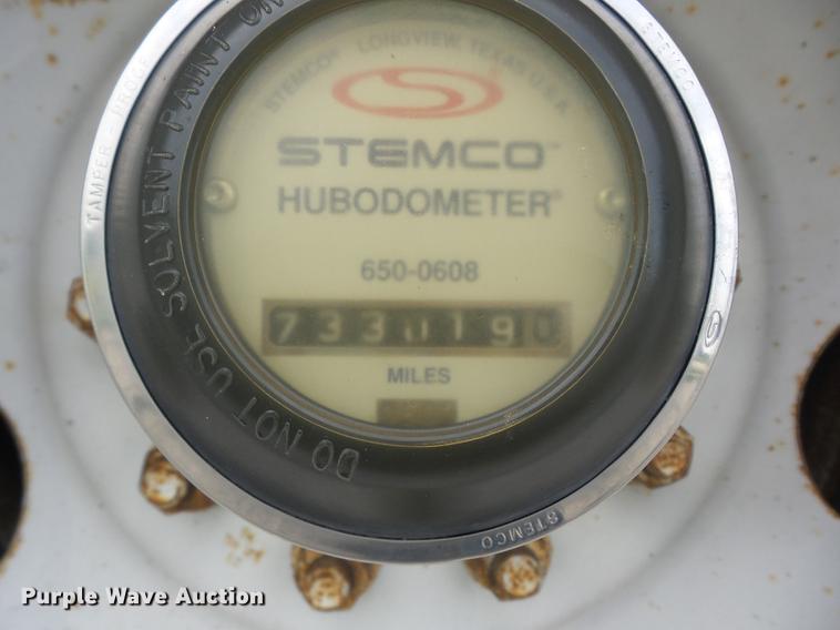 image for item DF1250 1998 Hyundai VI2530152JSR dry van trailer