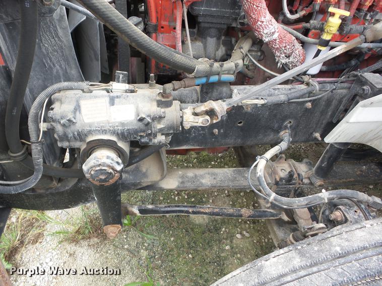 image for item DF1253 2006 International 9400i semi truck