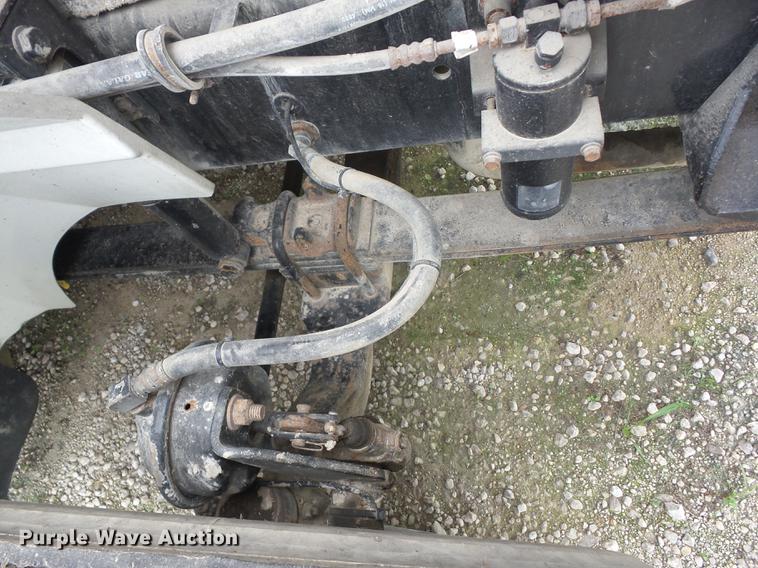 image for item DF1253 2006 International 9400i semi truck