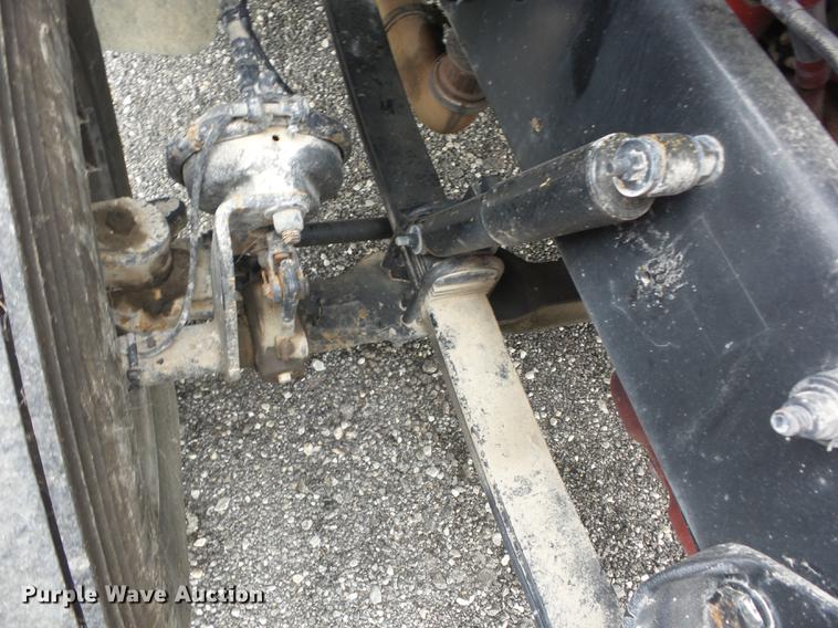 image for item DF1254 2010 Peterbilt 387 semi truck