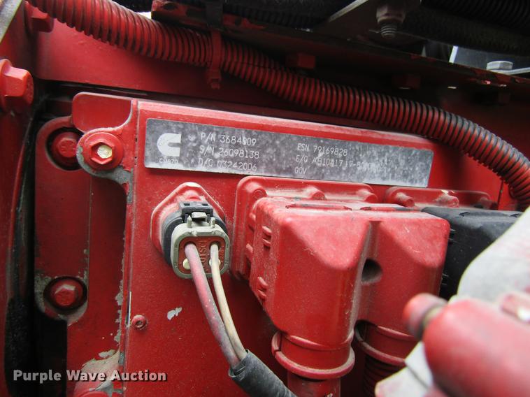 image for item DF3861 2007 Kenworth T600 semi truck