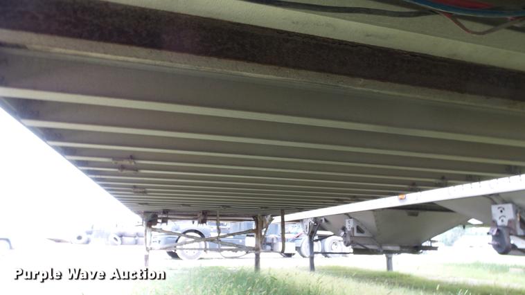 image for item DF4346 2000 Great Dane refrigerated van trailer