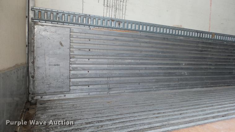 image for item DF4346 2000 Great Dane refrigerated van trailer
