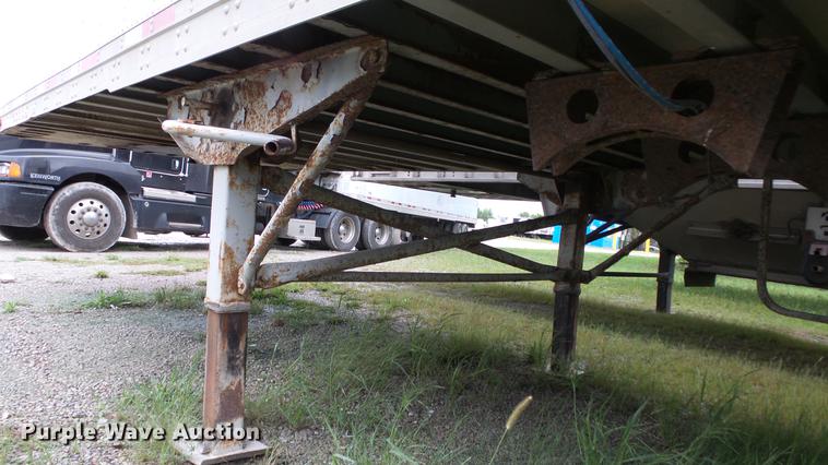 image for item DF4346 2000 Great Dane refrigerated van trailer