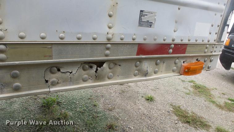 image for item DF4346 2000 Great Dane refrigerated van trailer