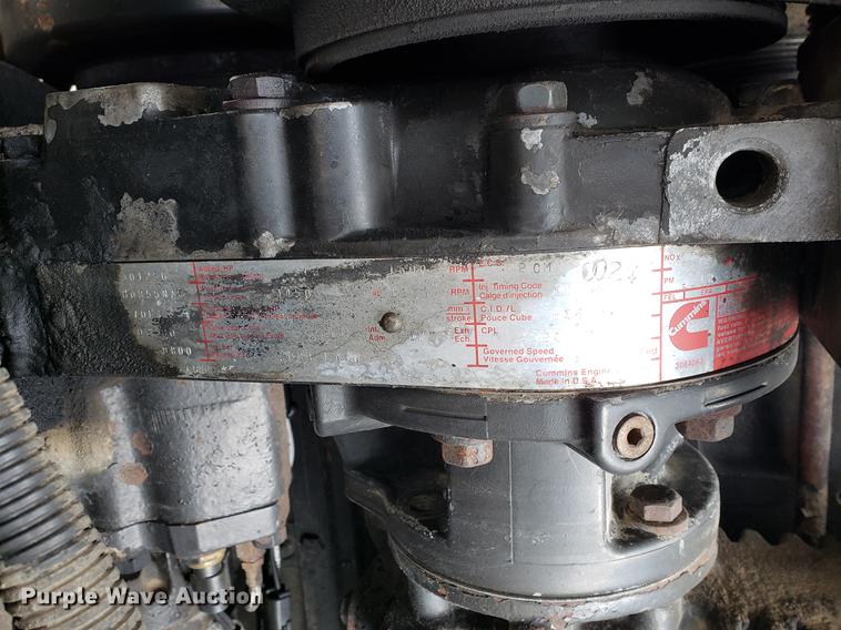 image for item EF9872 2001 International 9100i semi truck