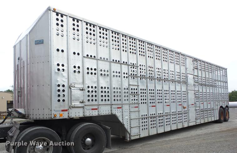 image for item EI9905 1986 Merritt livestock trailer