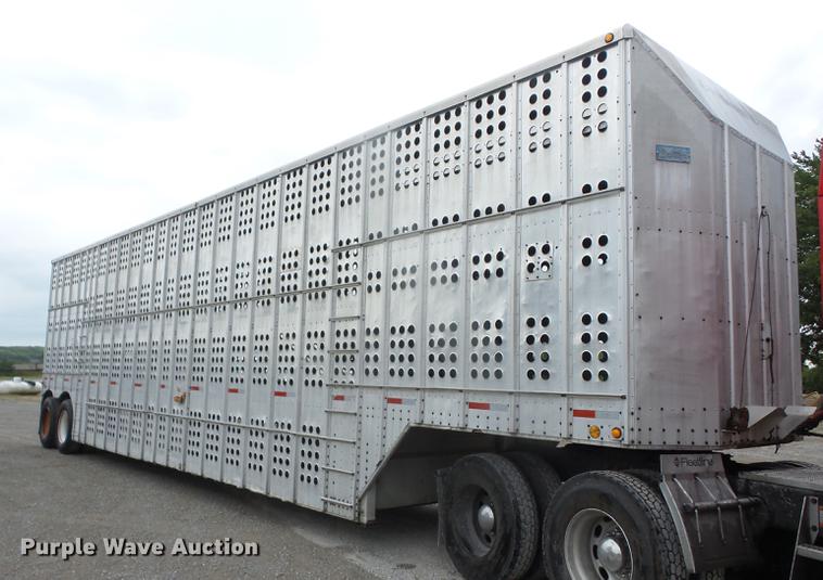 image for item EI9905 1986 Merritt livestock trailer