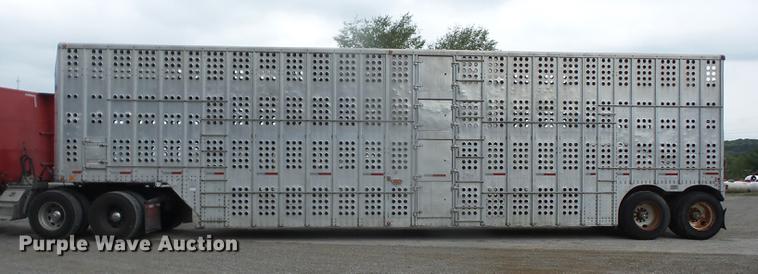 image for item EI9905 1986 Merritt livestock trailer