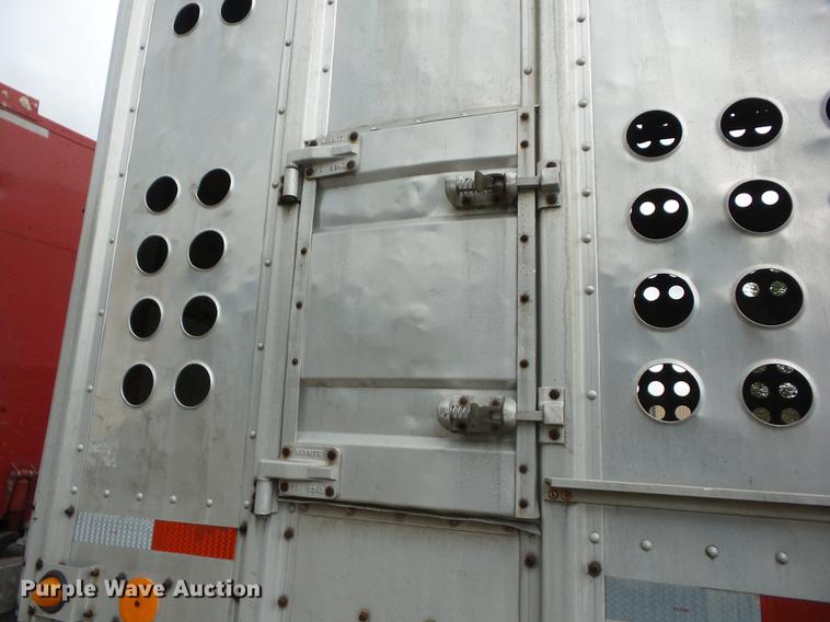 image for item EI9905 1986 Merritt livestock trailer