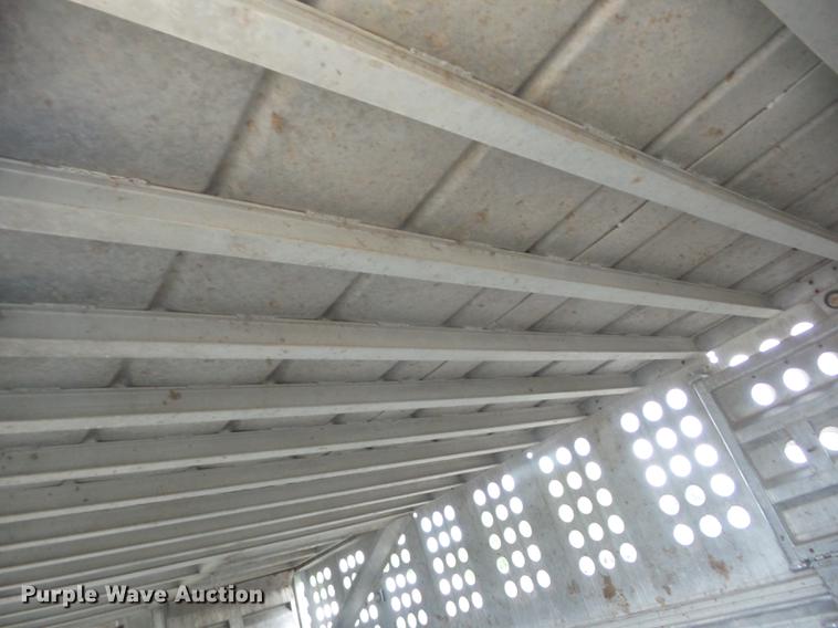 image for item EI9905 1986 Merritt livestock trailer