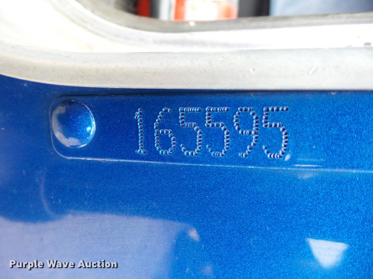 image for item EI9910 2007 Kenworth T800 semi truck