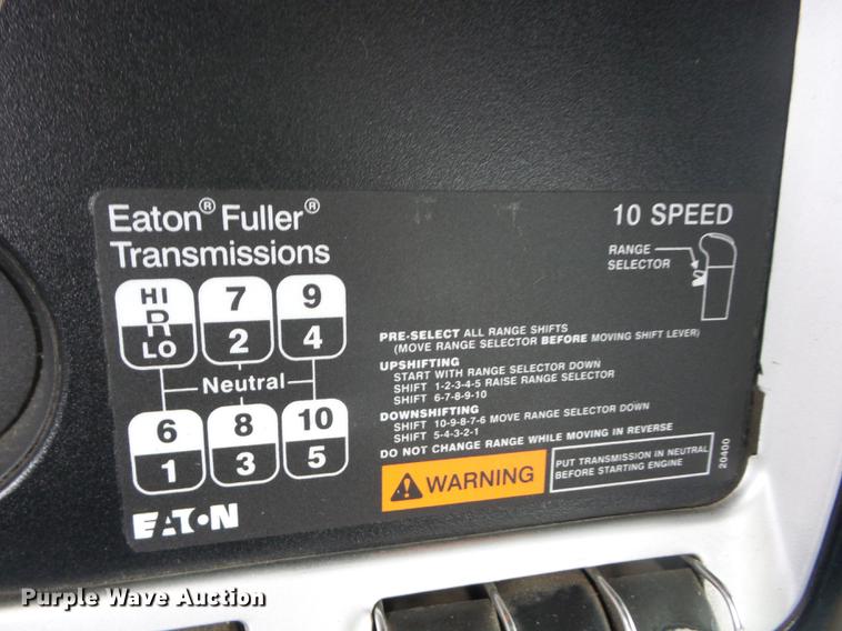 image for item EI9910 2007 Kenworth T800 semi truck