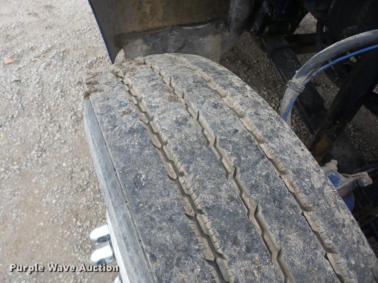 image for item EI9910 2007 Kenworth T800 semi truck