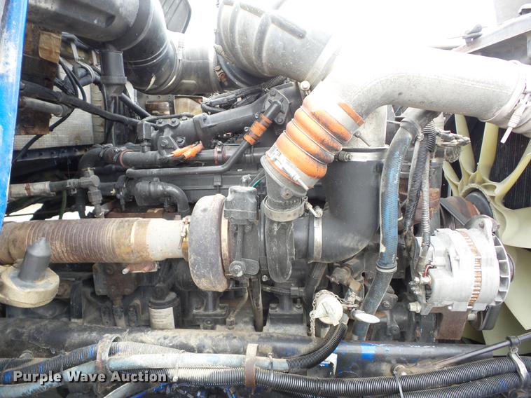 image for item EI9910 2007 Kenworth T800 semi truck