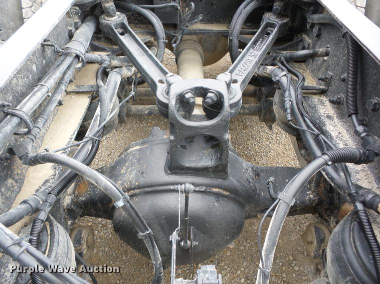 image for item EI9910 2007 Kenworth T800 semi truck