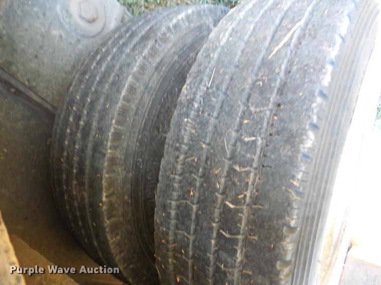 image for item EI9951 1990 Trail King TK70HTP-482 tilt deck equipment trailer