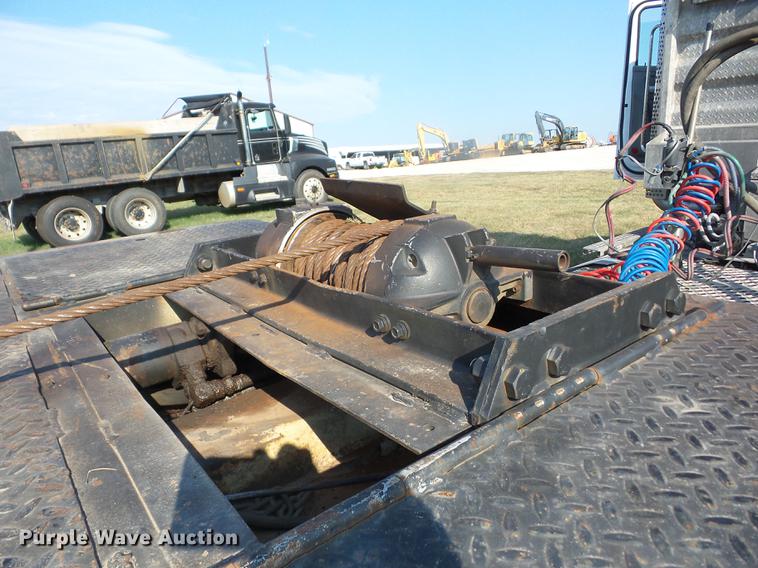 image for item EI9951 1990 Trail King TK70HTP-482 tilt deck equipment trailer