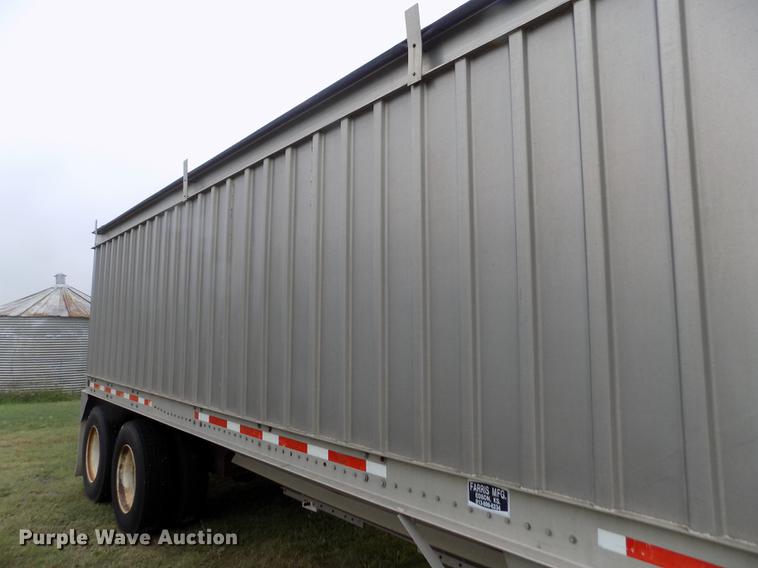 image for item ER9107 1994 Farris double hopper bottom grain trailer