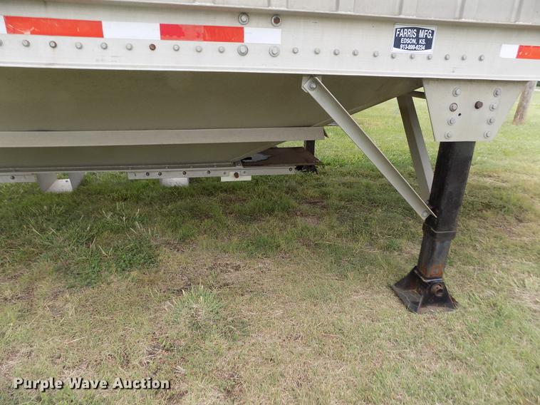 image for item ER9107 1994 Farris double hopper bottom grain trailer