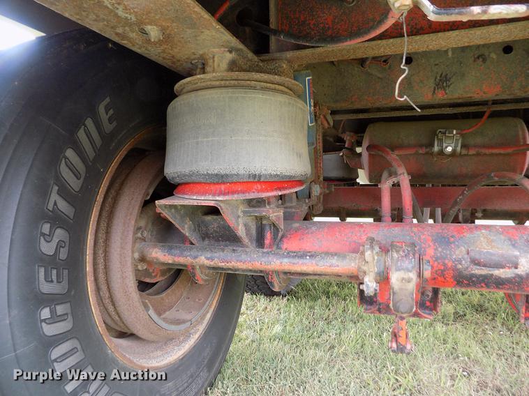 image for item ER9107 1994 Farris double hopper bottom grain trailer