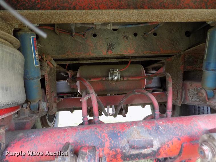 image for item ER9107 1994 Farris double hopper bottom grain trailer