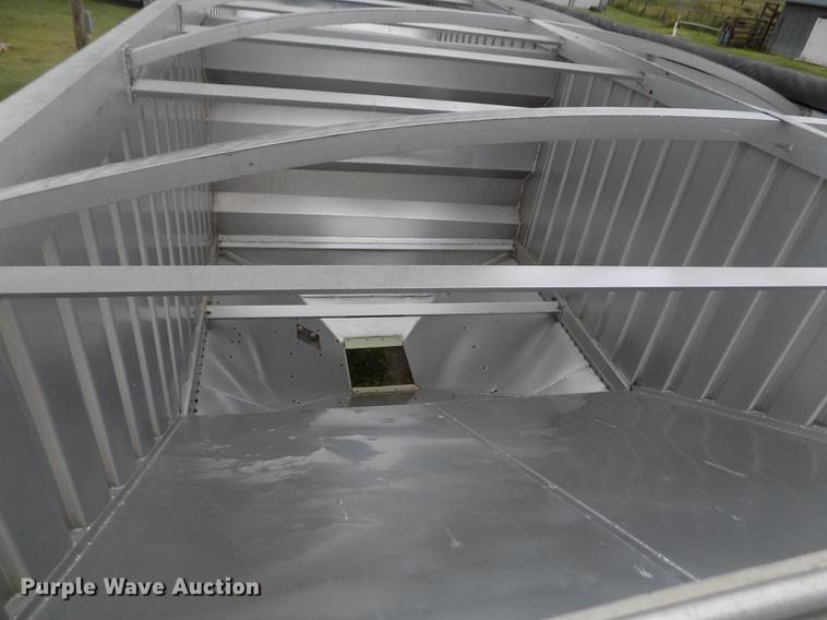 image for item ER9107 1994 Farris double hopper bottom grain trailer